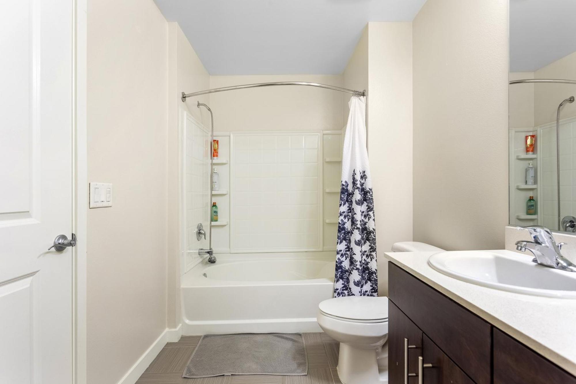 Luxury 2 Bedroom 2 Bathroom With Fitness Center And Pool Los Angeles Exterior foto